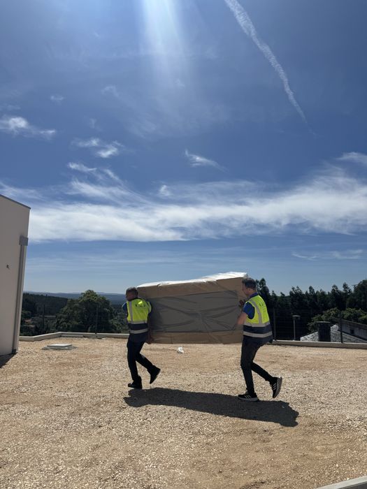 Mudanças e Transportes nacionais e internacionais