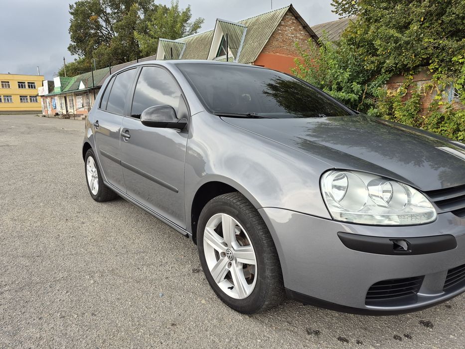 В продажі Volkswagen Golf V5