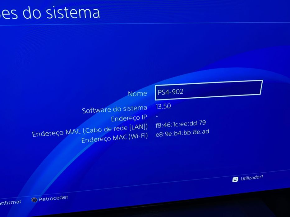 Consola PlayStation PS4 Slim 1TB com Comando e 2 Jogos