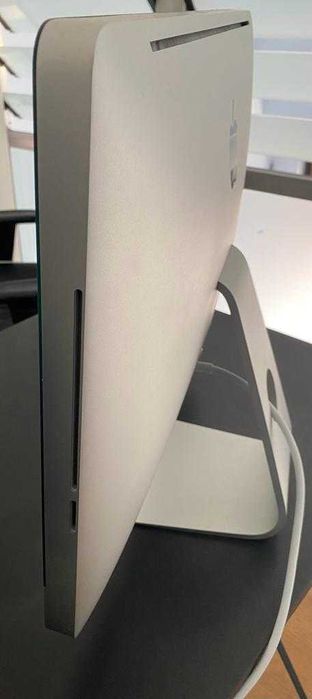 Imac 21.5” - Apple -  Intel i3. - 3.6 - Disco 500gb - RAM 8gb