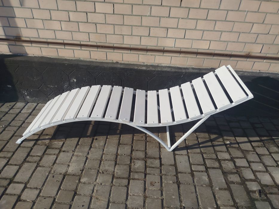 Продам Шезлонг .