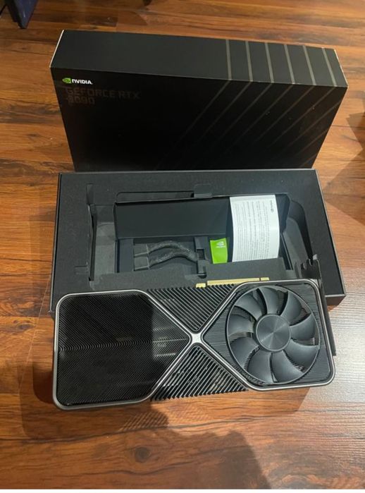 NVIDIA GeForce RTX 3080 Ti Founders Edition (FE) 12GB - Como Nova