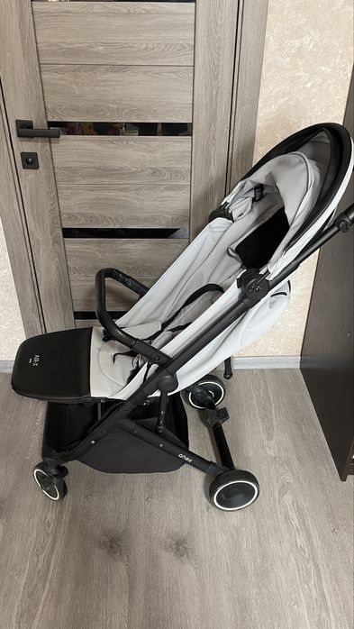 Прогулянкова коляска Anex Air X