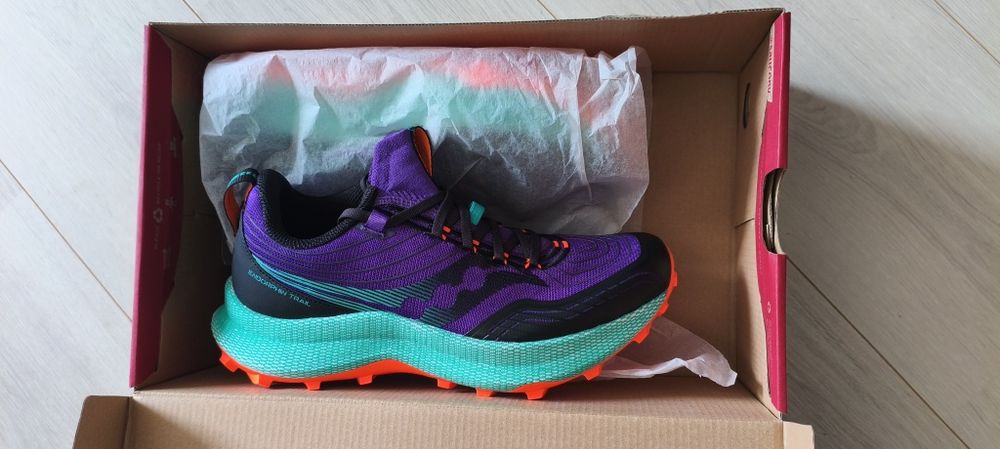 Sprzedam nowe buty do biegania Saucony  rozm 40,5