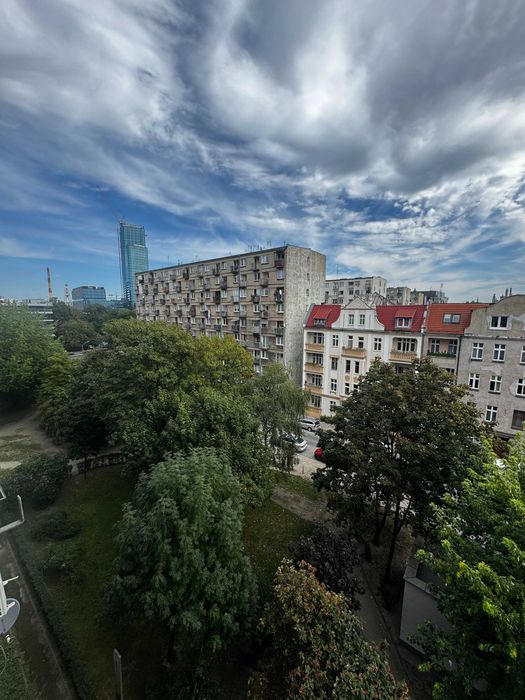Legnicka 26 | 37m² 2 pokoje | 5/10 cichy koniec korytarza | 2 windy