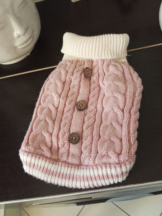 Ciepły sweterek dla psiaczka