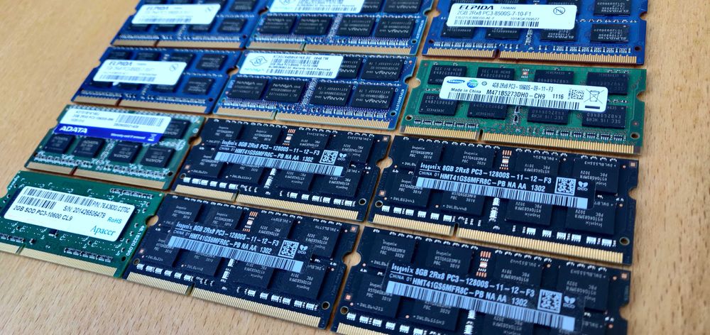 Оперативна пам'ять Hynix SODIMM DDR3 8GB 1600MHz (HMT41GS6MFR8C-PB)