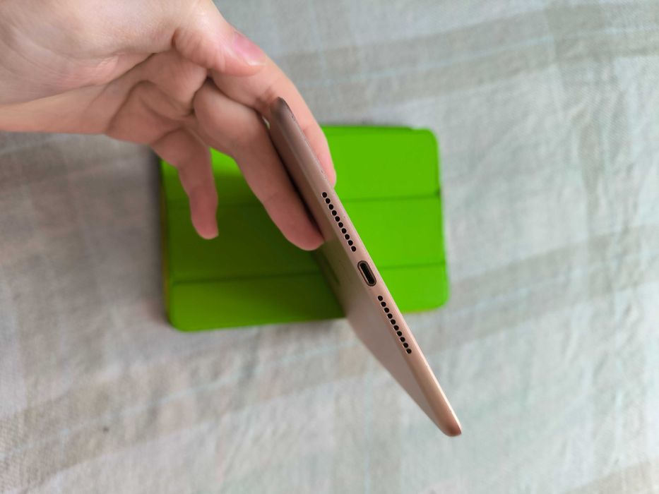 iPad Mini 7.9" 2019 64 ГБ iOS 26