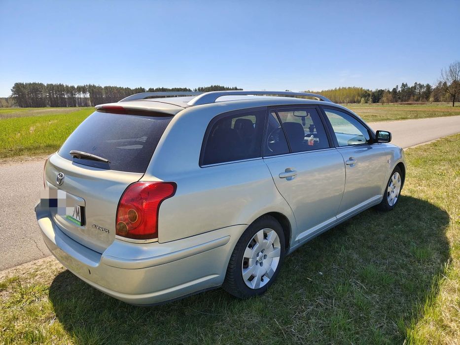 Toyota Avensis 1.8 benzyna/ LPG