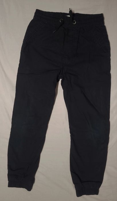 Spodnie z materiału rozm.134