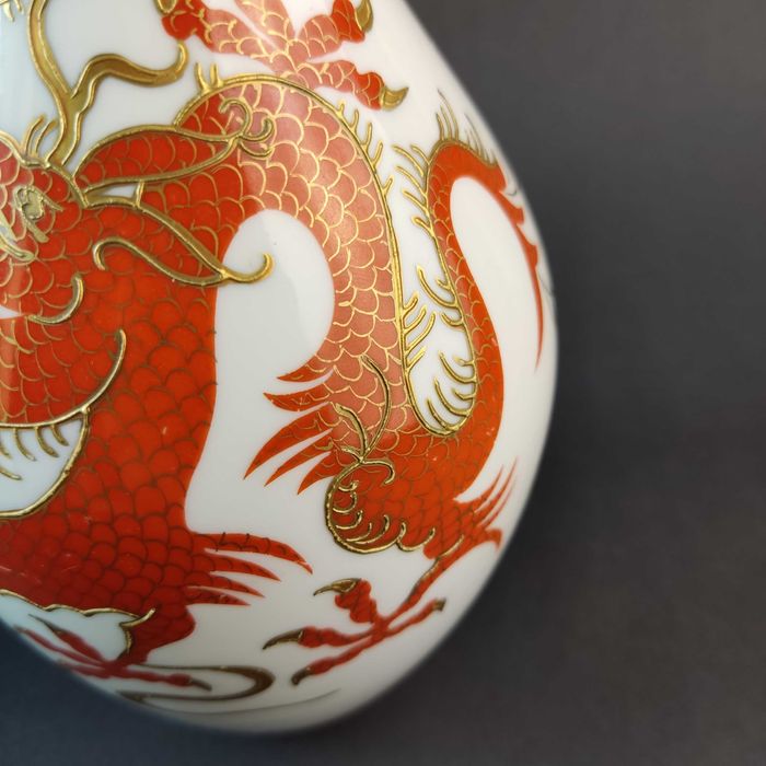 Wazon czerwony smok dragon Schaubach Kunst 1950