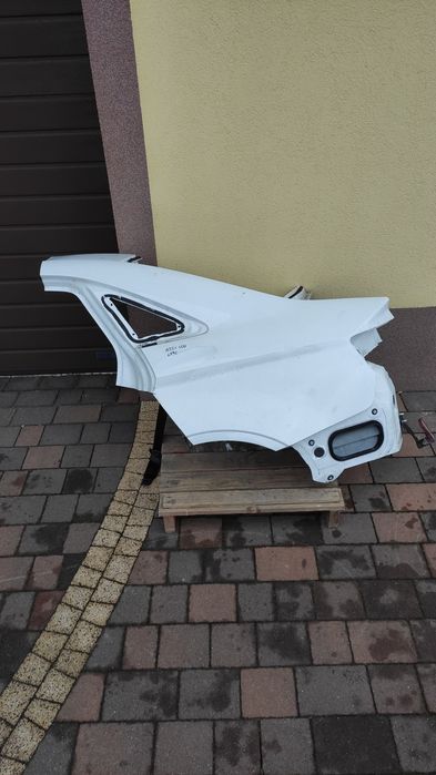 Lewy tylni błotnik AUDI A3 8V LY9C