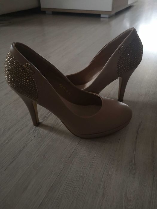 Buty na obcasie, szpilki