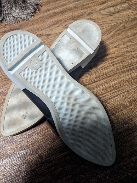 Туфли , лодочки кожаные