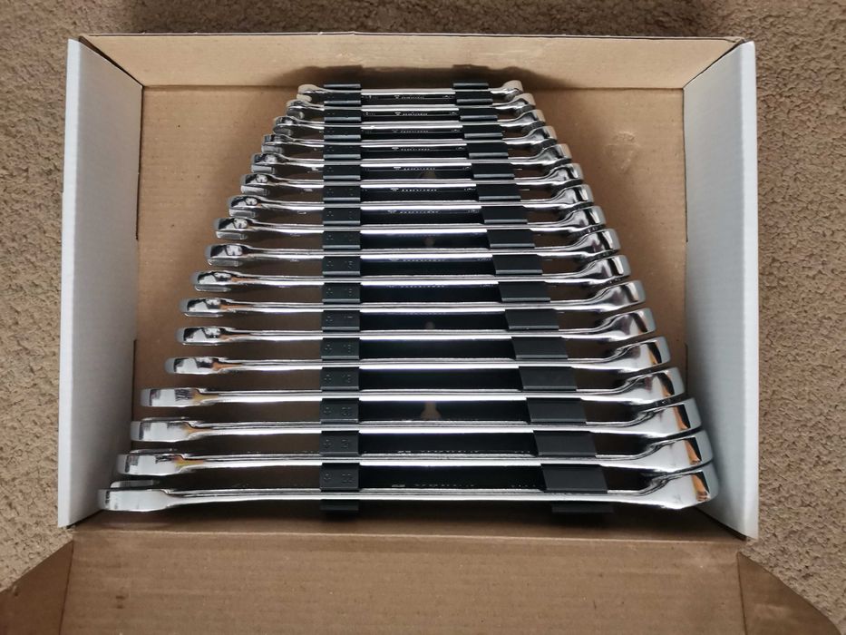 Wurth !!! Klucze płasko-oczkowe 6-22 - 17 kluczy !!! Nowe !!!