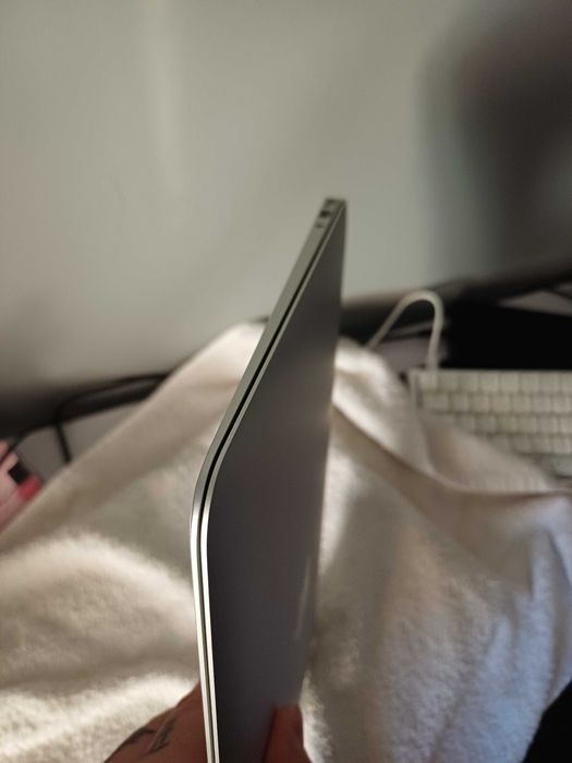 MacBook Air 7,2/i5-5250U/8GB Ram/128GB SSD/13"/OSX