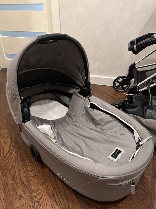 Cybex Mios 4.0 Mirage Grey / Chrome Black