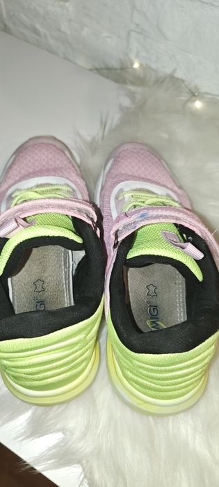 Buty sportowe Primigi rozmiar 35