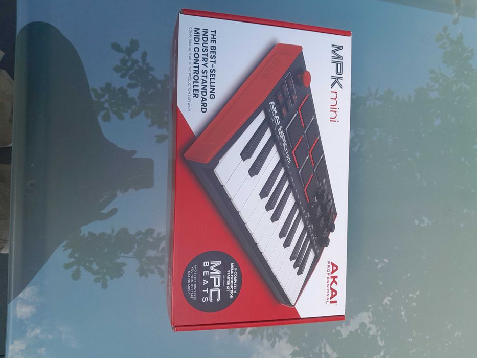 AKAI MPK mini MK3 Red