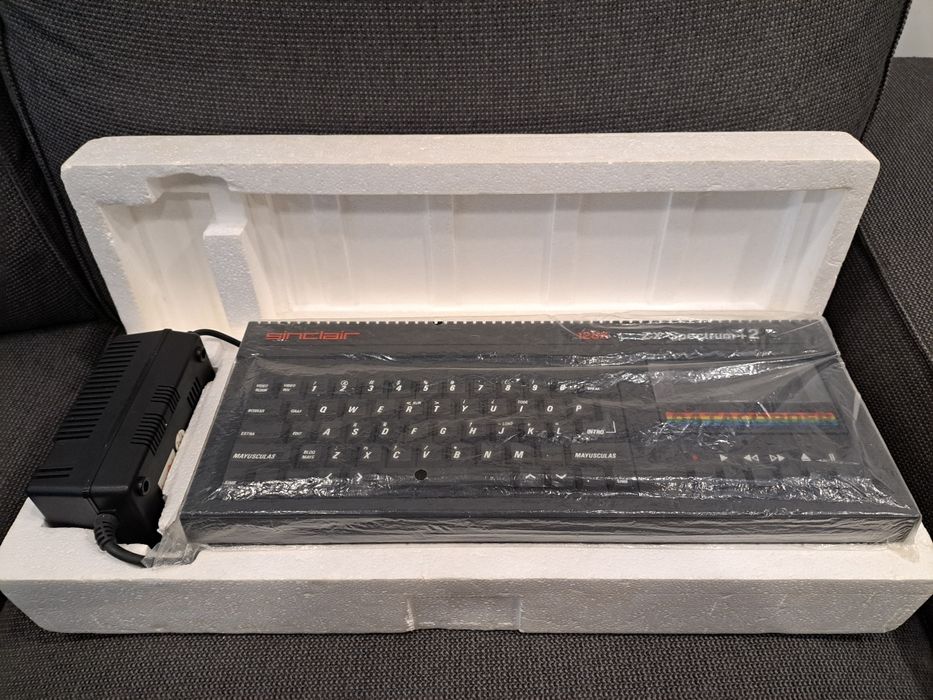 Computador Zx Spectrum 128k +2 e colecção de jogos