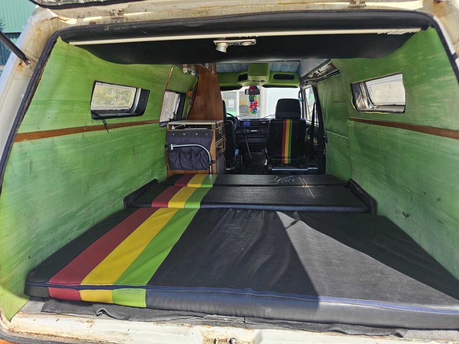 Volkswagen Transporter T3 Autovivenda 2.0 Gasolina  1983  5 Lugares
