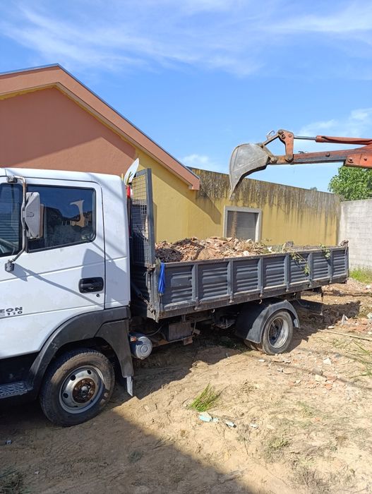 Serviço de camião e giratória