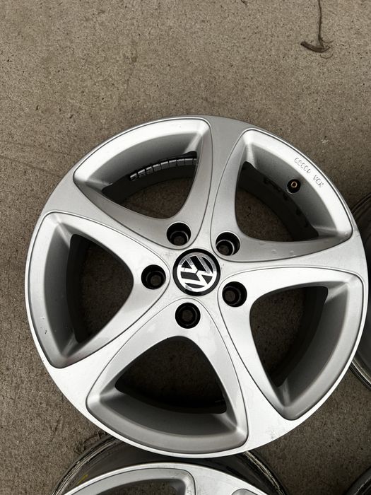 4 Felgi R16 5x112 VW Golf Turan Audi A3 A4 Seat Leon Skoda Octavia
