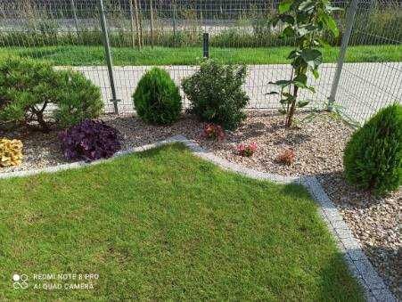 Mały apartamencik z ogródkiem