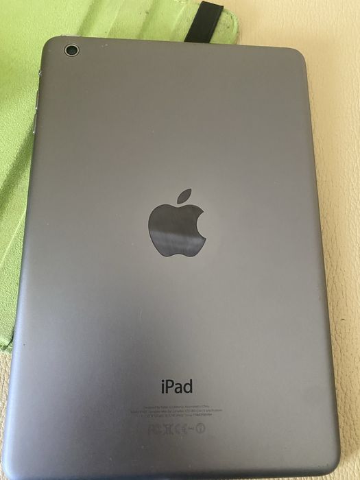 Планшет Apple iPad A1432