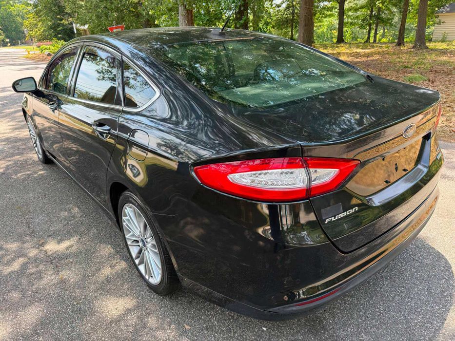 Ford Fusion SE      2015