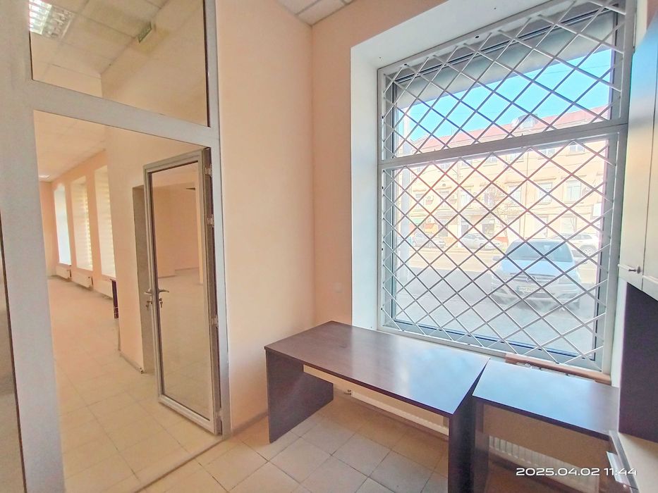 Аренда Салон Магазин Шоурум 150 м² Широкий фасад Б. Арнаутская,123