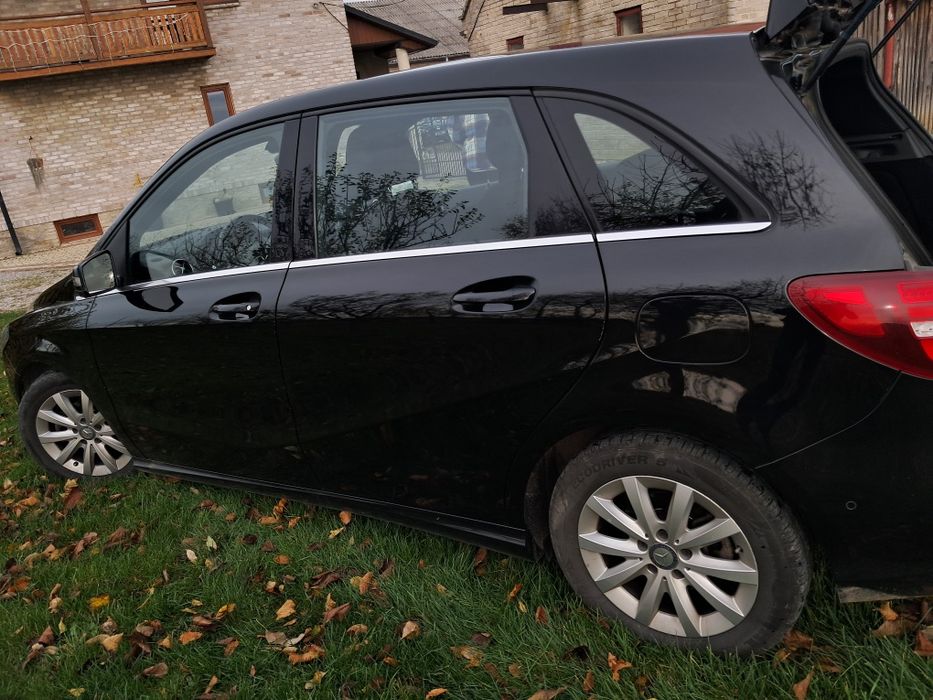 Mercedes-Benz B klasa.