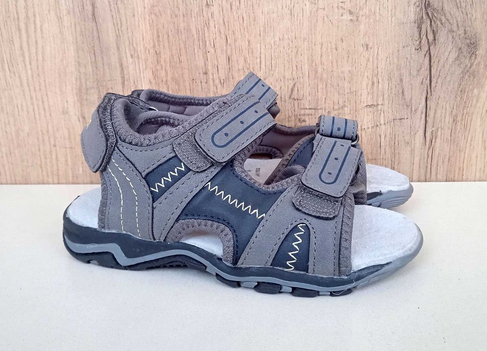 Нові німецькі дитячі босоніжки на липучках, сірі сандалі, літо, р. 26
