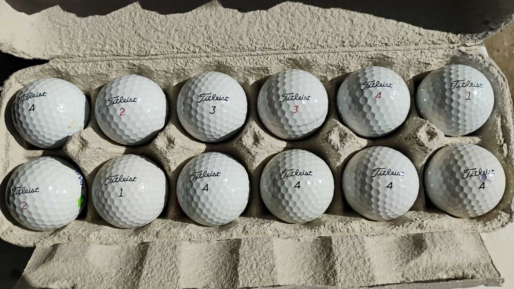Diversos Packs de 12 Bolas de Golf Usadas (Titleist, Callaway etc)