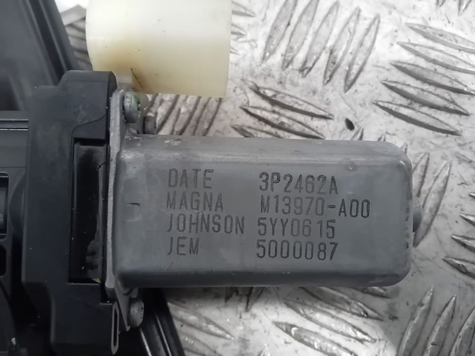 Motor e Elevador de Vidro Porta Trás Esquerdo BMW Série 1 F20 7242555