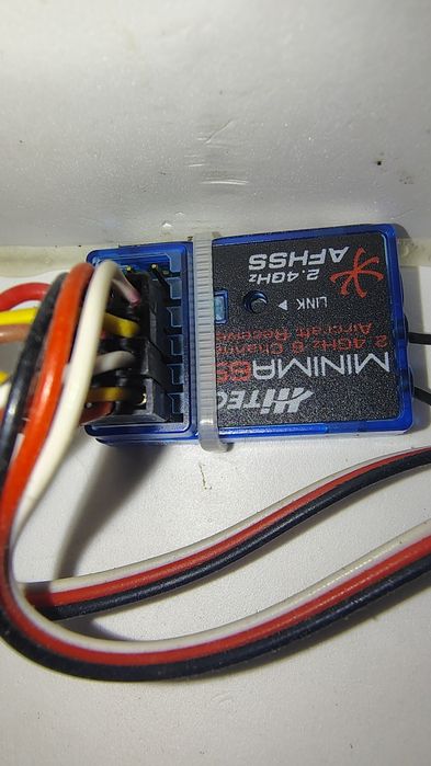 Aparatura Hitec Aurora 9X z odbiornikiem