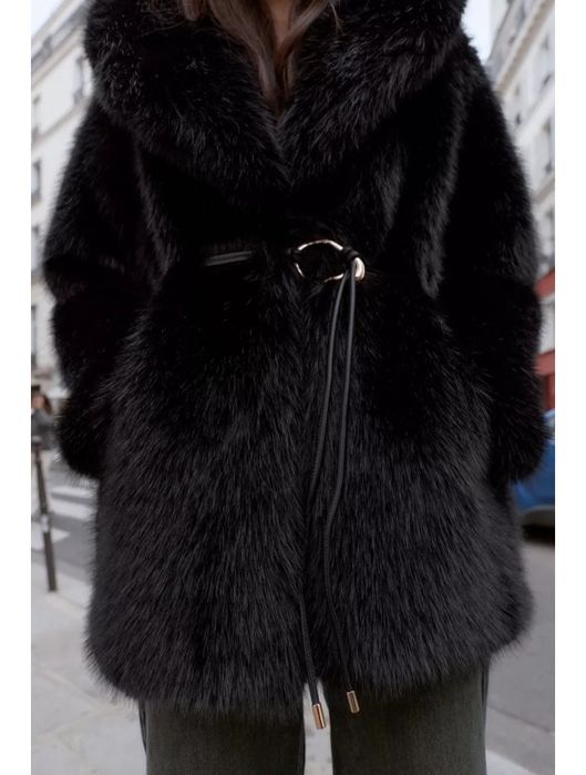 Шуба  хутряне пальто від zara