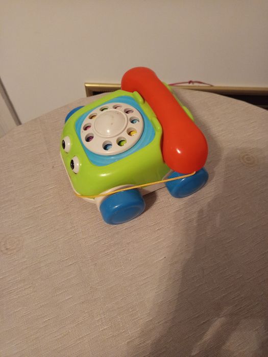 Telefon ,samochodzik dla dzieci