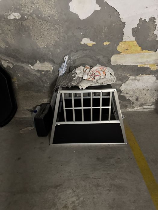 Jaula para o carro cao