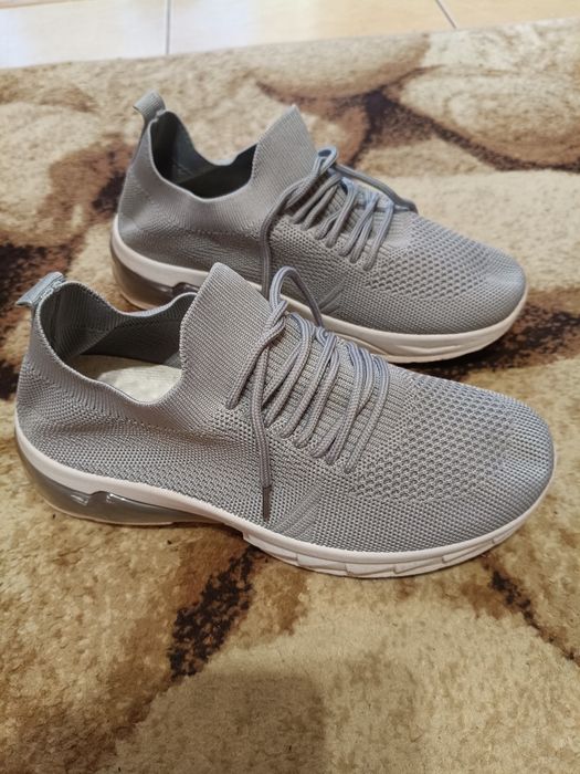 Продам мокасини 38 рр