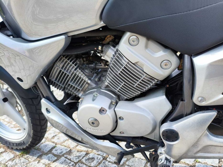Honda Varadero 125 XL (2010) – Estado de Coleção – 17.163km