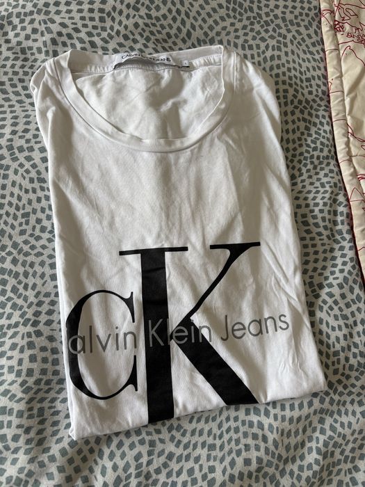 Tshirt calvin klein branca