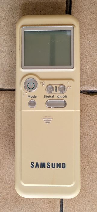 Ar Condicionado Samsung 12000 BTUs (Para Peças / Placa Avariada)