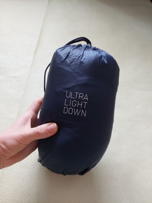 Пухова безрукавка, жилетка Uniqlo, оригінал