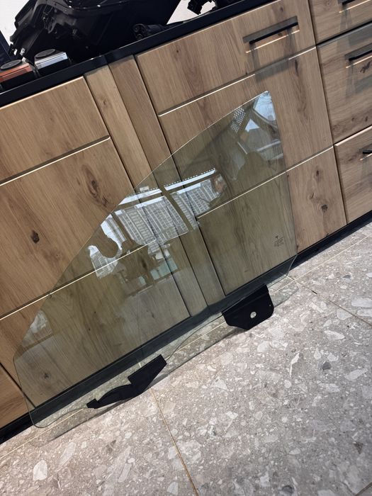 Переднє Водійське Ліве Скло Tesla Model Y ОРИГІНАЛ!!! НОВЕ!