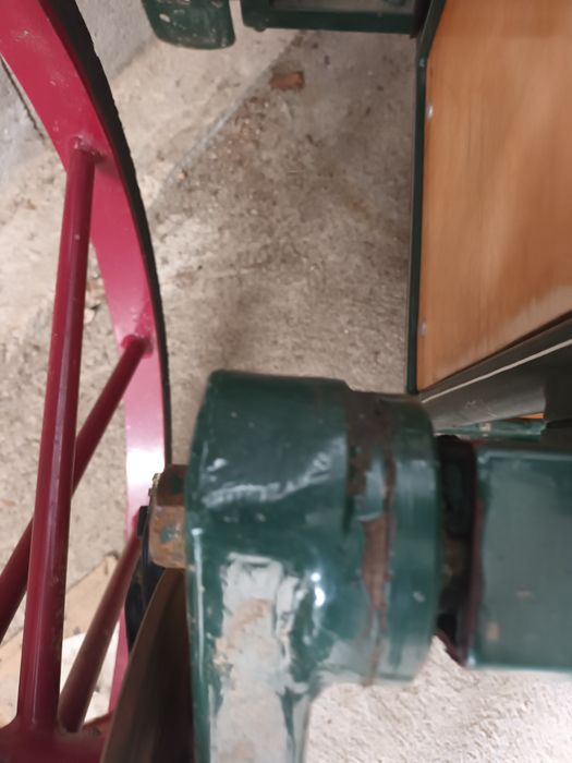 Charrete confortável com suspensão ajustavel