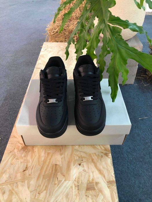 Nike Air Force 1 Low Czarny r.45