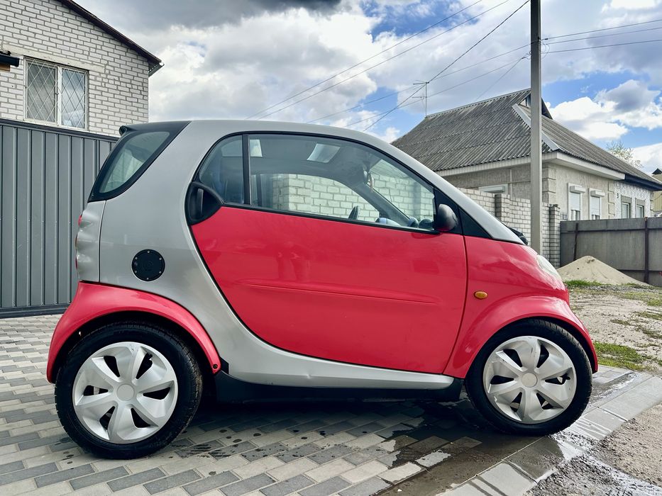 Mersedes-Bens Smart 450 в ідеальному стані