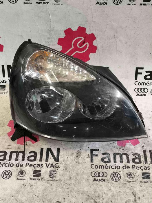 Ótica / Farol Direito RENAULT CLIO II 085511138R (OEM)