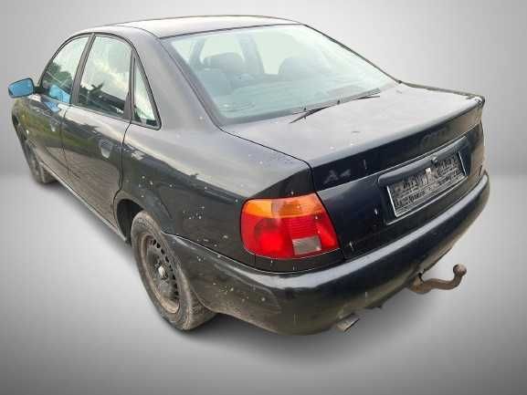 AUDI a4 b5 1.6 ADP kolor  lz9u części